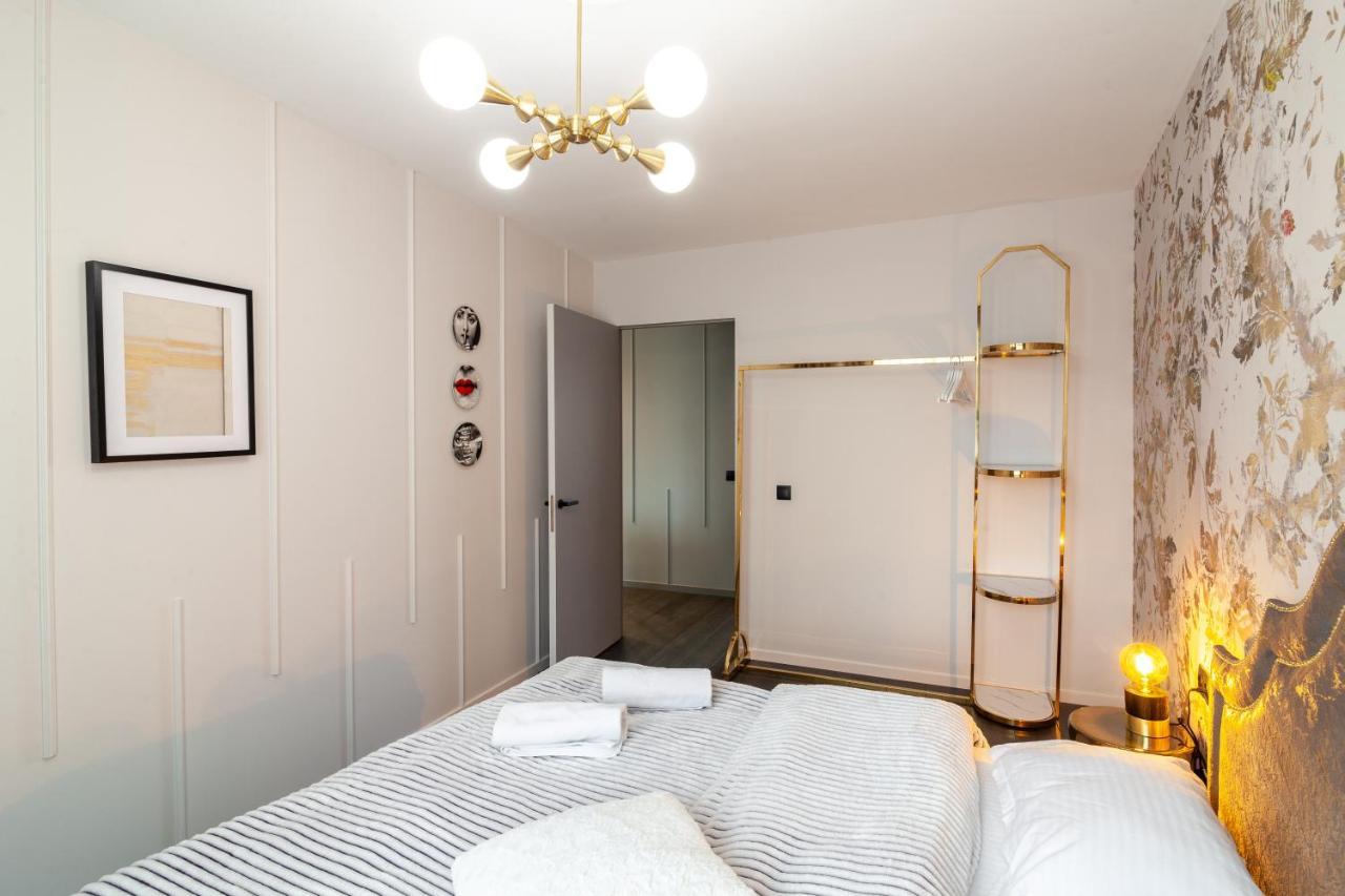 Leogrand Apartments On Svobody Avenue Lviv Buitenkant foto
